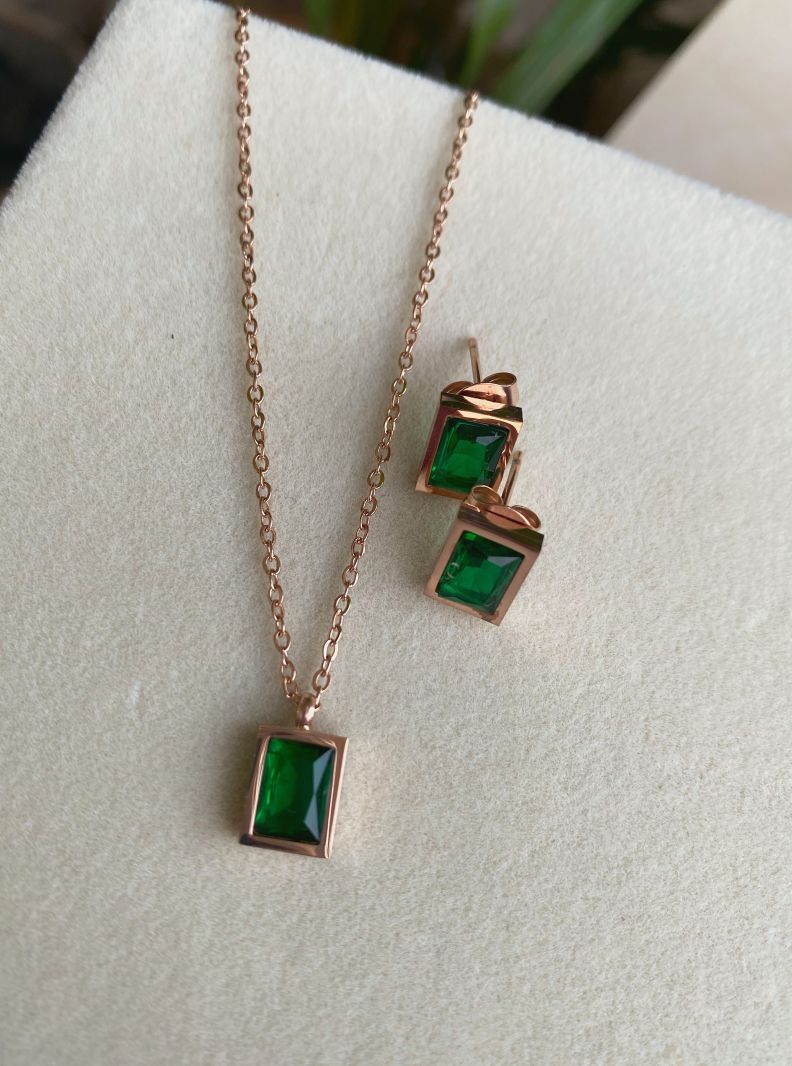 ALFA NECKLACE SET