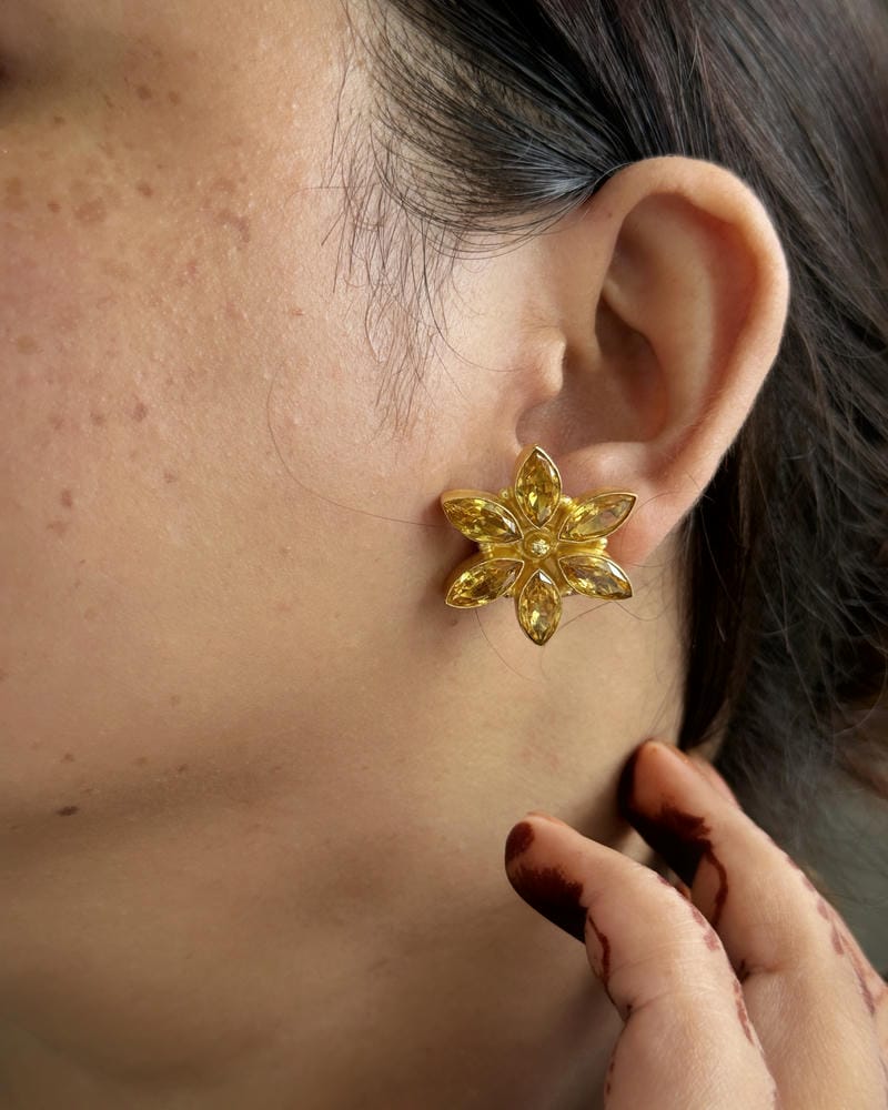 BRASS FLOWER EARRINGS