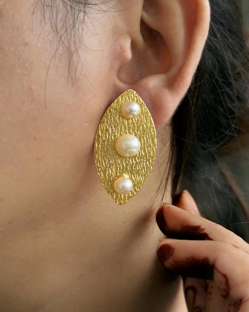 BRASS PEARL EARRINGS
