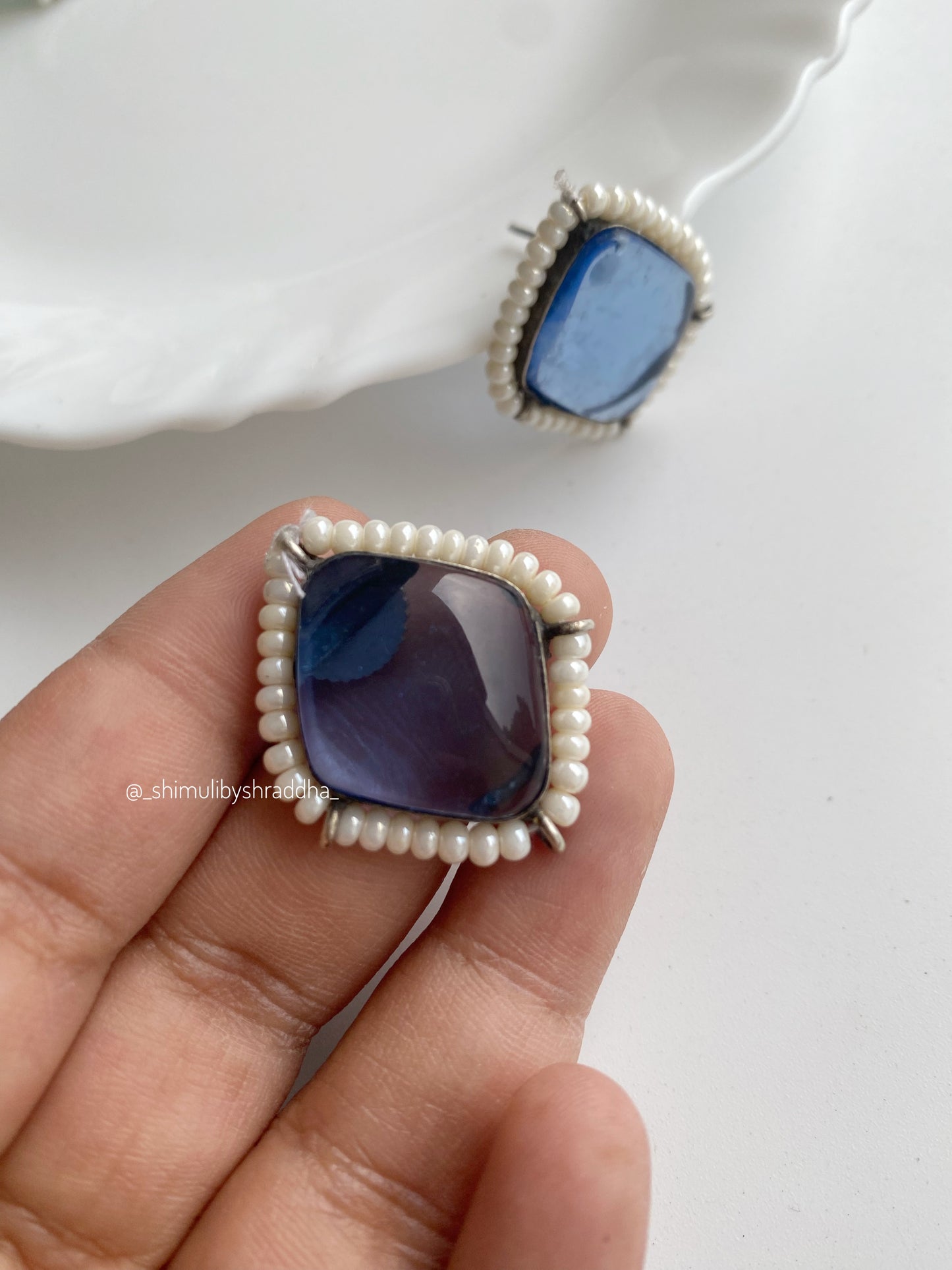 AKSHARA STUDS