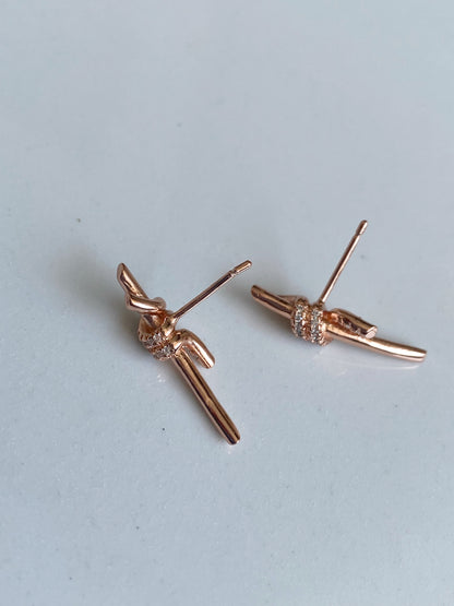 KNOT FOR ME STUD EARRINGS