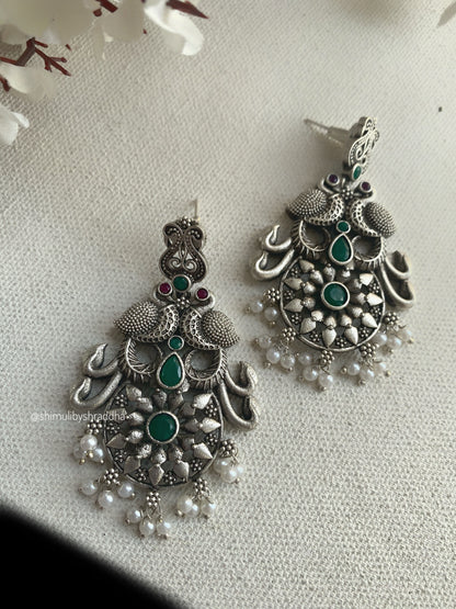 INDIRA STUDS
