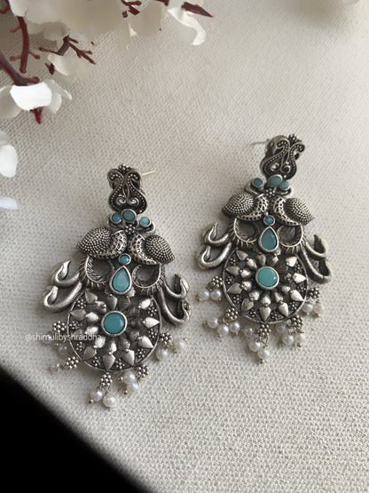 INDIRA STUDS