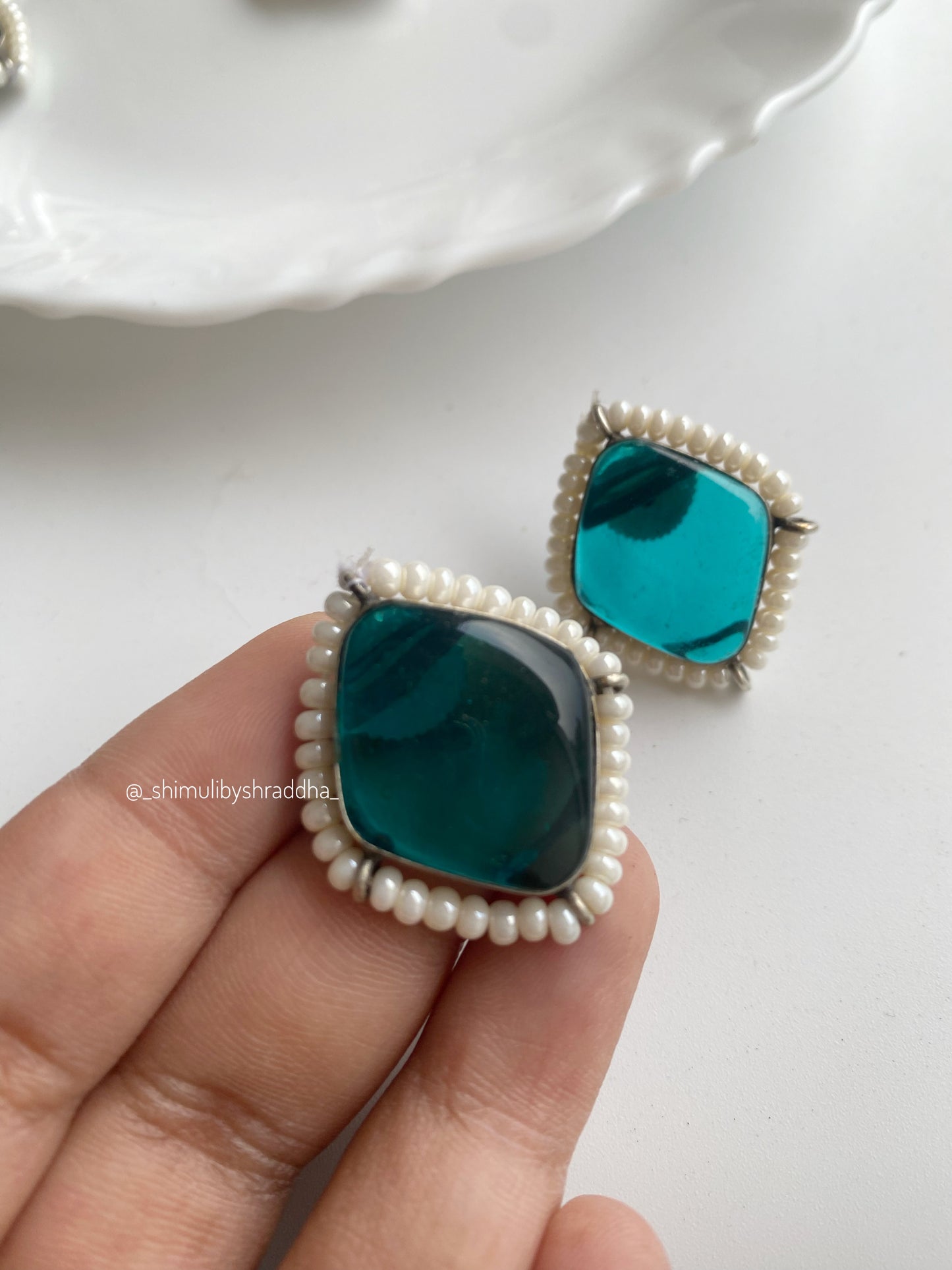 AKSHARA STUDS