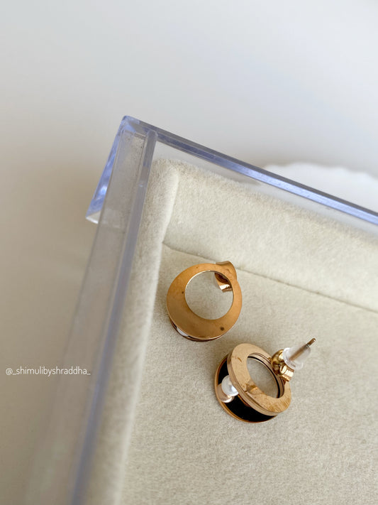 ZARIN STUD EARRINGS