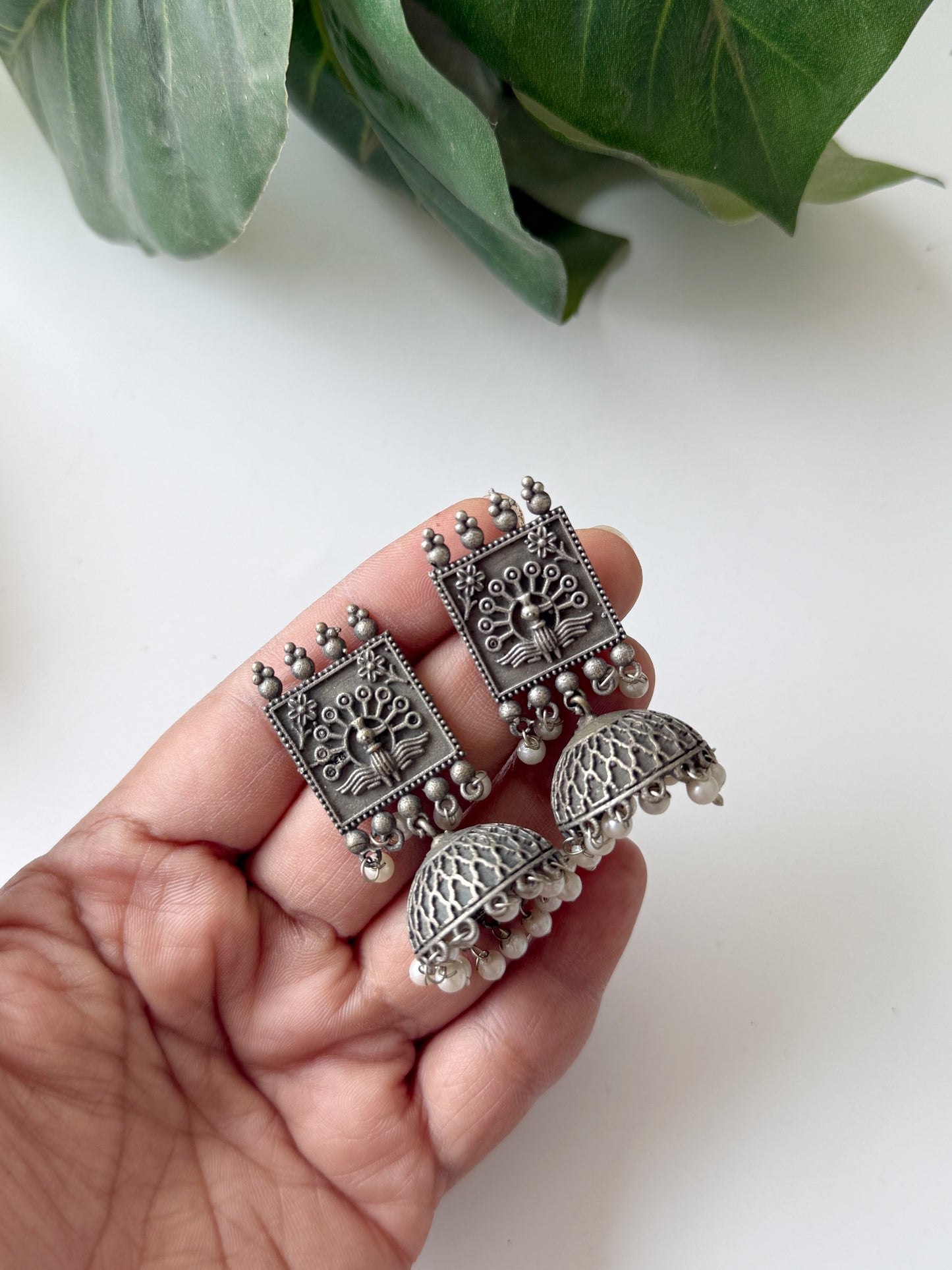 KAVISHA PEARL JHUMKA