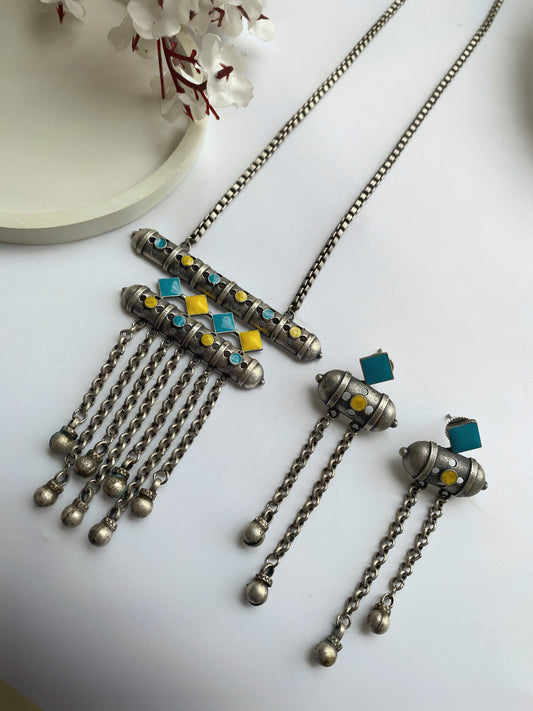 YAJINI NECKLACE SET