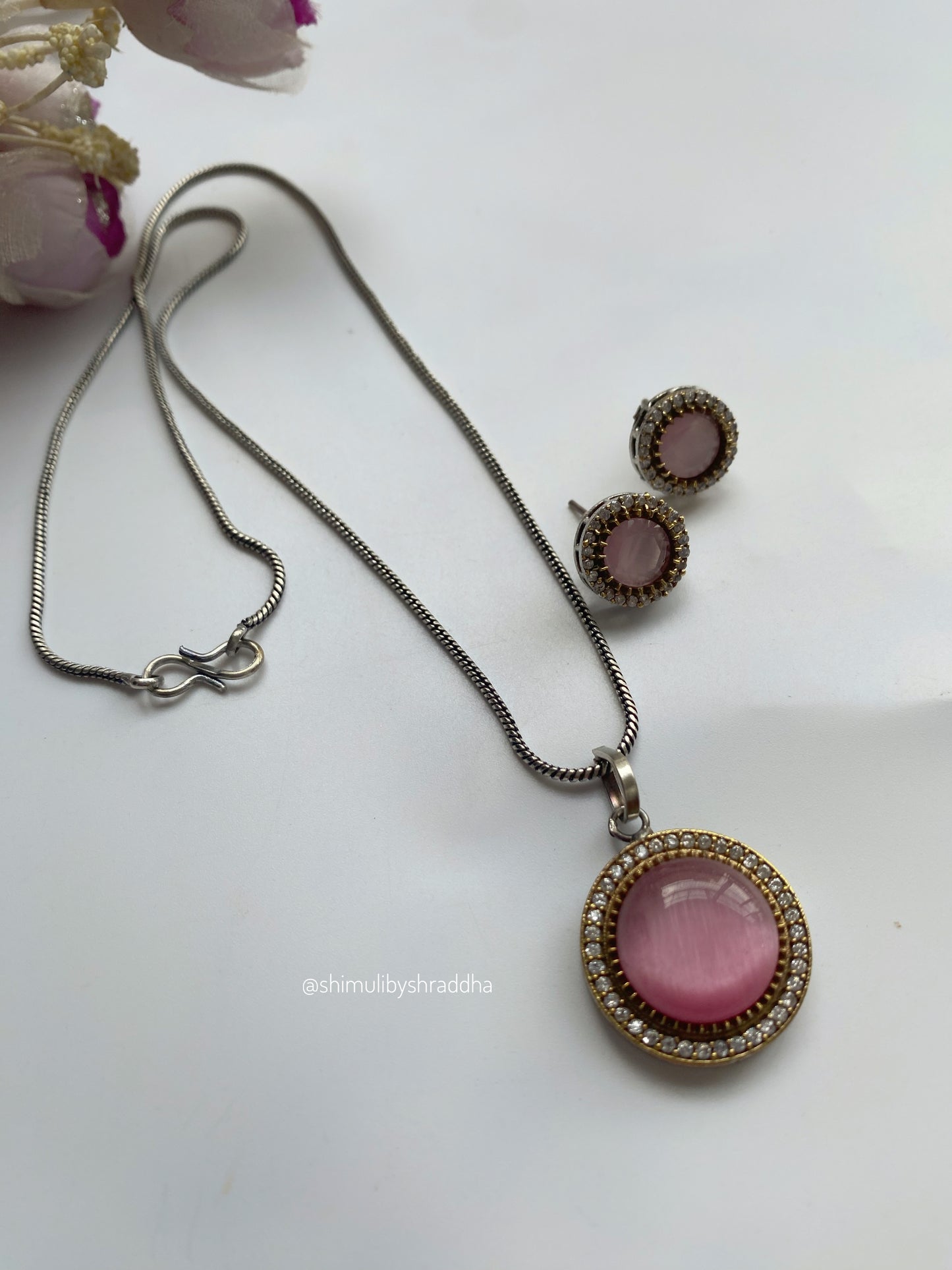 VARIKA DUAL TONE CHAIN SETS