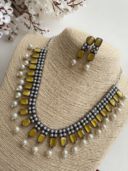 YAVNI NECKLACE SET
