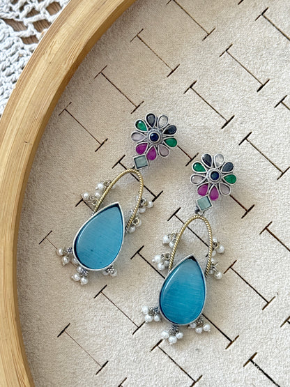 DVITA DUAL TONE EARRINGS