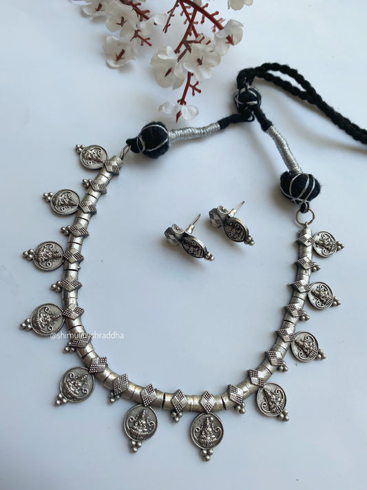 LAKSHMI CHOKER NECKLACE SET