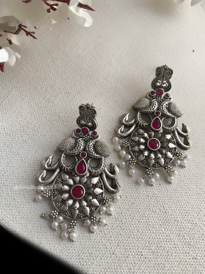 INDIRA STUDS