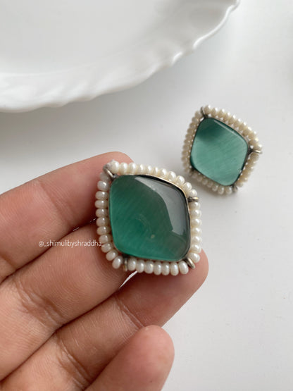 AKSHARA STUDS