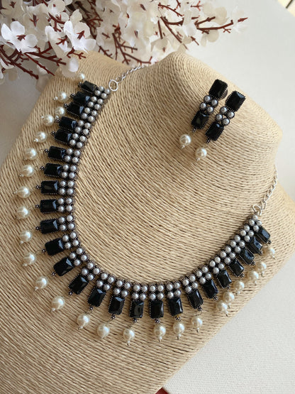 YAVNI NECKLACE SET