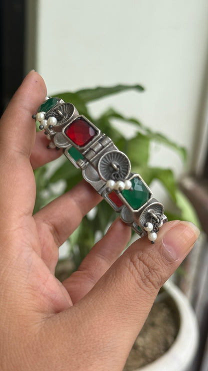 AAHELI STONE BANGLE