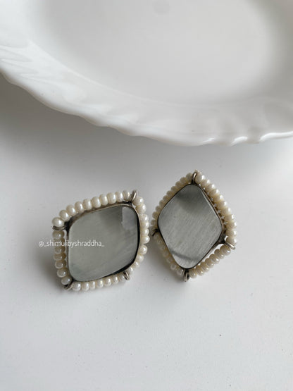 AKSHARA STUDS