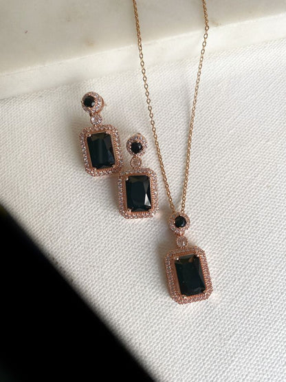 AALIYAH NECKLACE SET