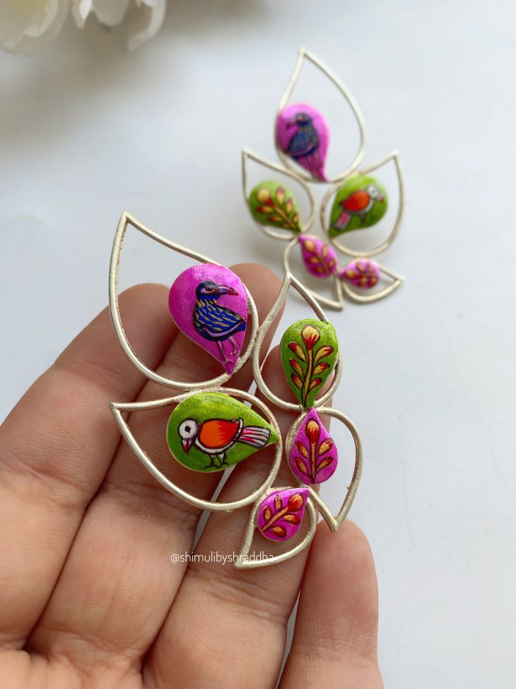 TOTA MAINA DANGLERS