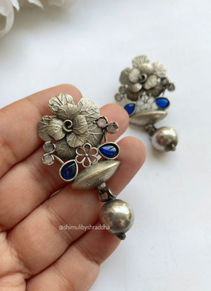 AALEKHYA STUD EARRINGS