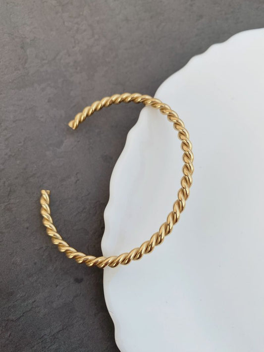 NAOMI TWISTED GOLD BRACELETS