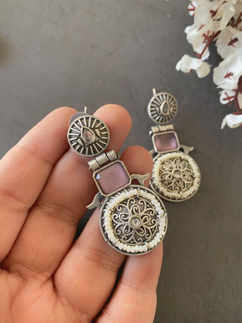 GATHIKA EARRINGS