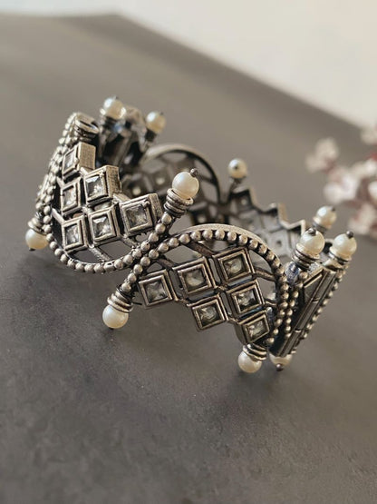 TANVI STONE BANGLE