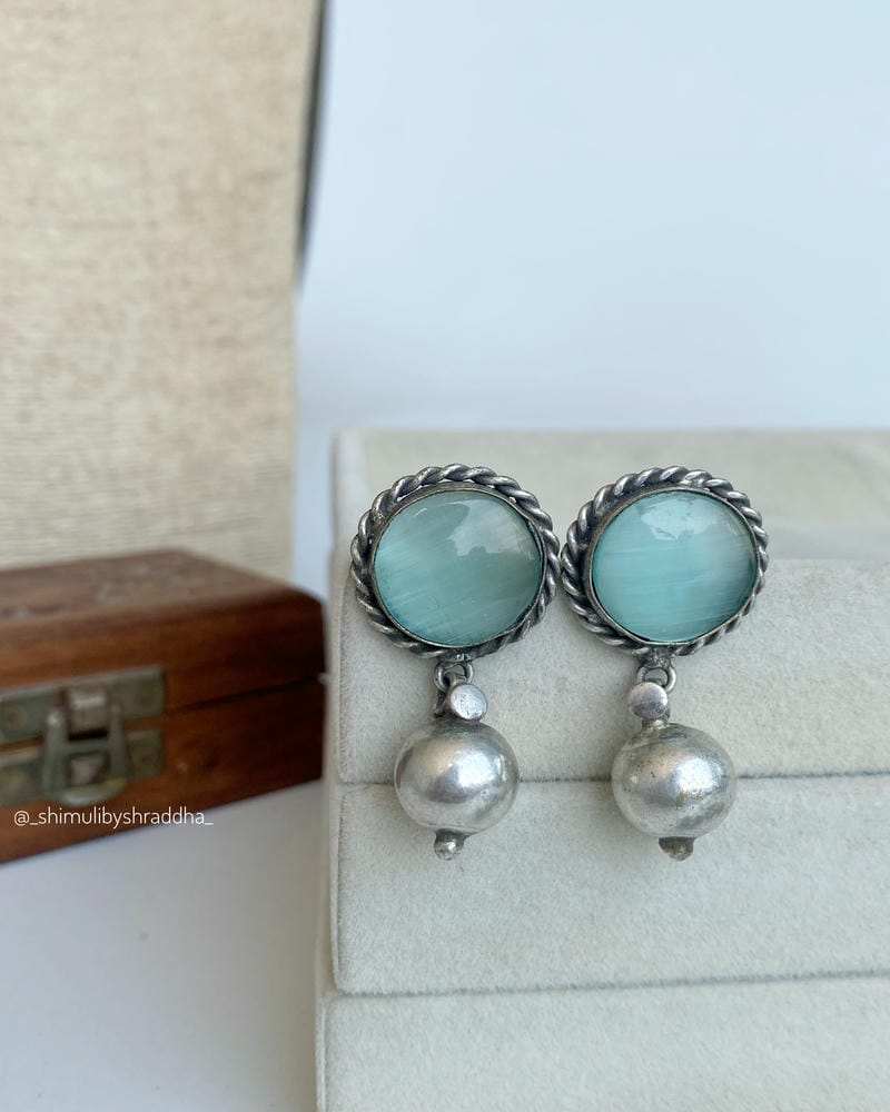 SWATI STUD EARRINGS