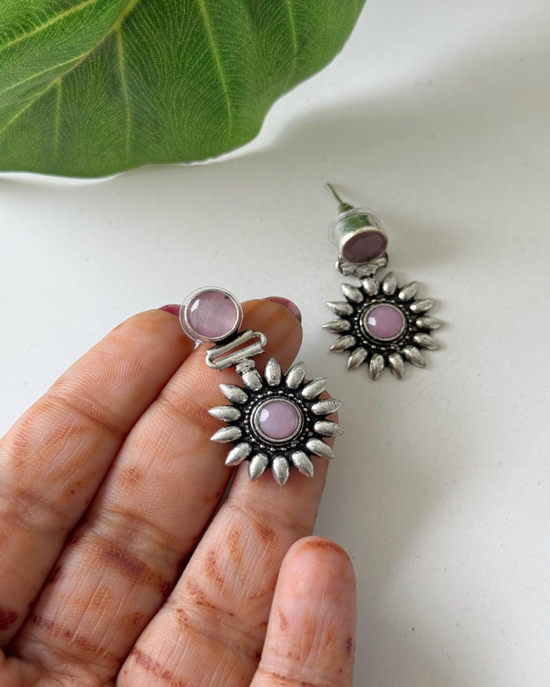 ANIKA STUDS