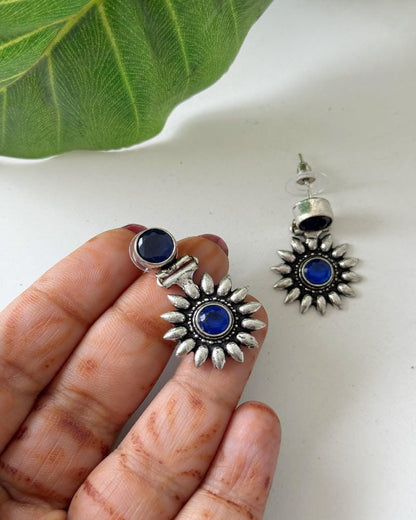 ANIKA STUDS