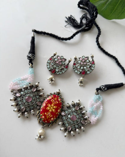 AVANTIKA NECKLACE SET