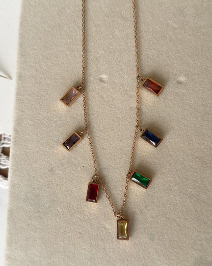 NICOLE CHAIN