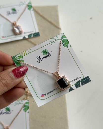 BELLA PENDENT CHAIN