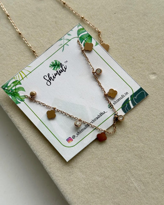 MOLLY CHAIN