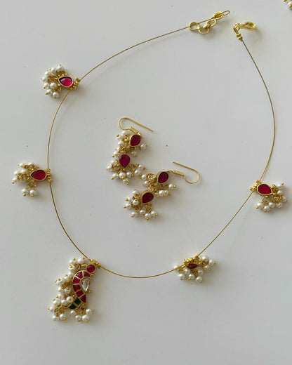 INVISIBLE CHAIN NECKLACE SET