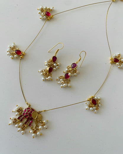 INVISIBLE CHAIN NECKLACE SET