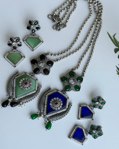 ISHITA NECKLACE SET