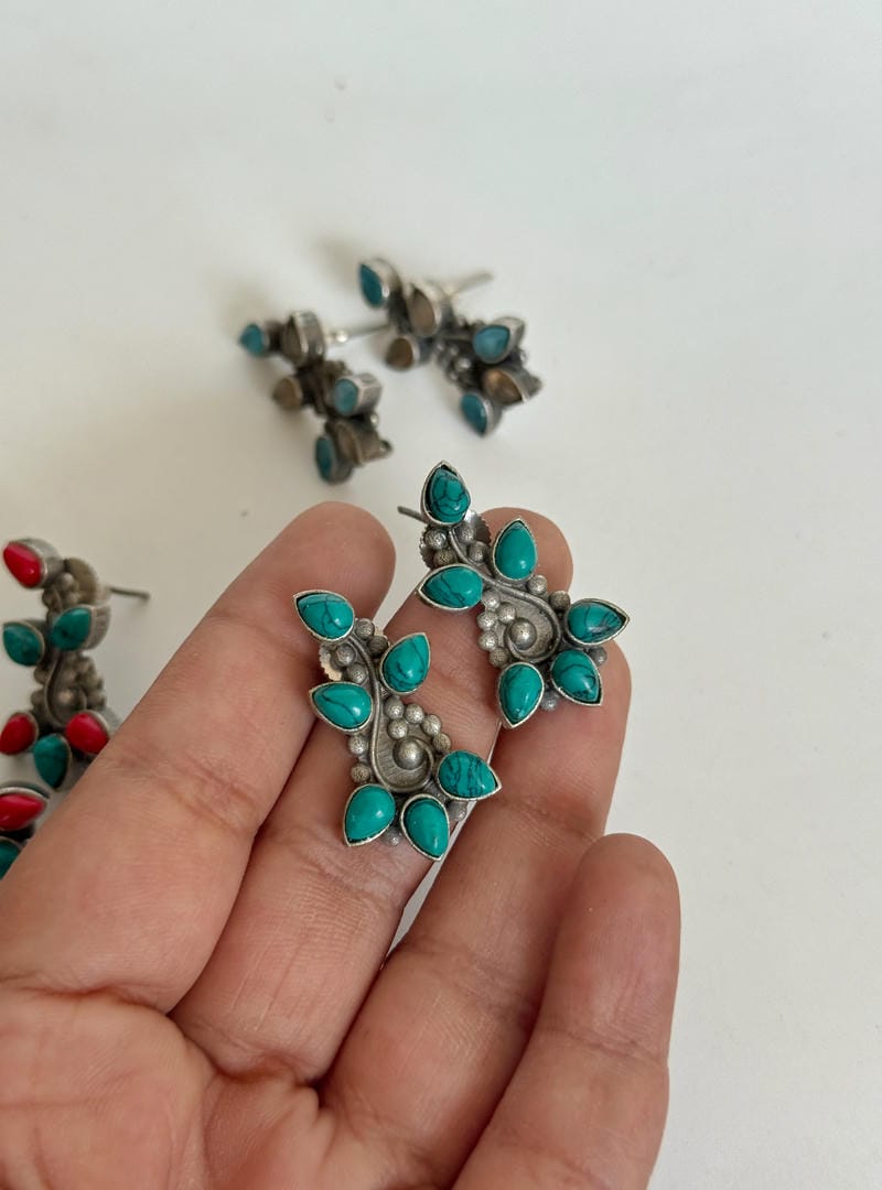 SILVERLOOKALIKE STONE STUDS