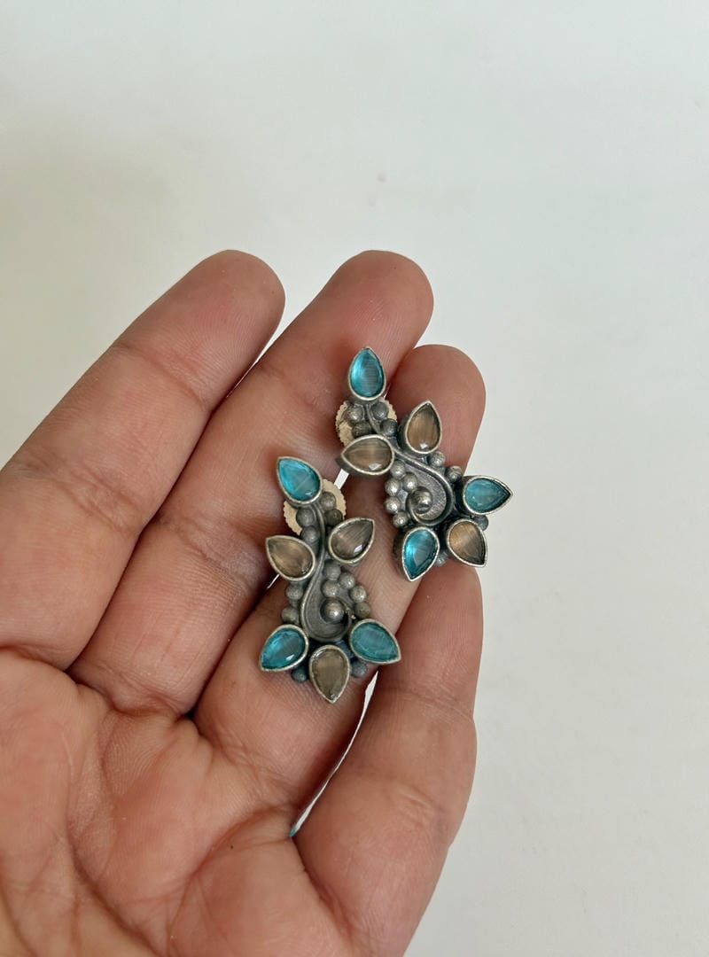 SILVERLOOKALIKE STONE STUDS