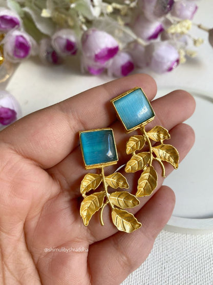 BRASS STONE DANGLERS