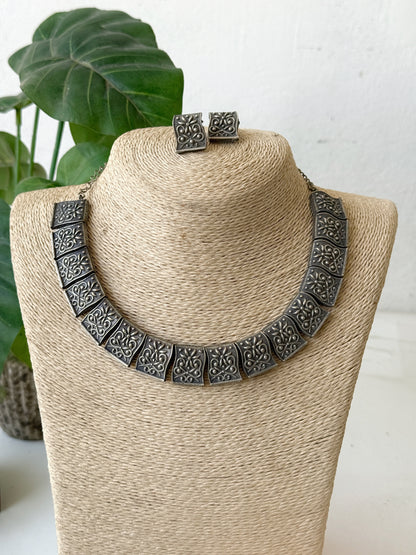 PAVANI NECKLACE SET