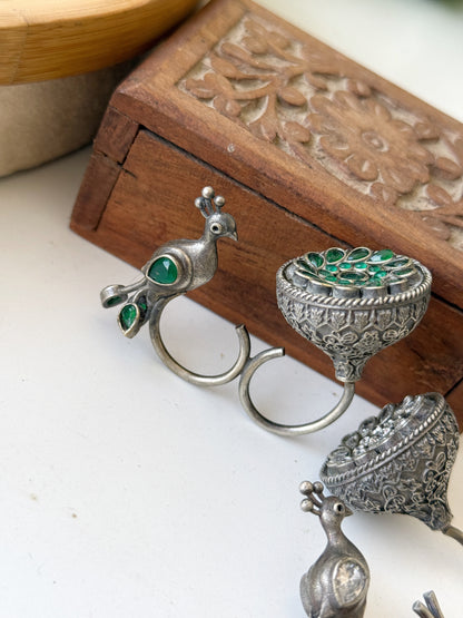 KARNIKA PEACOCK MULTI FINGER RING