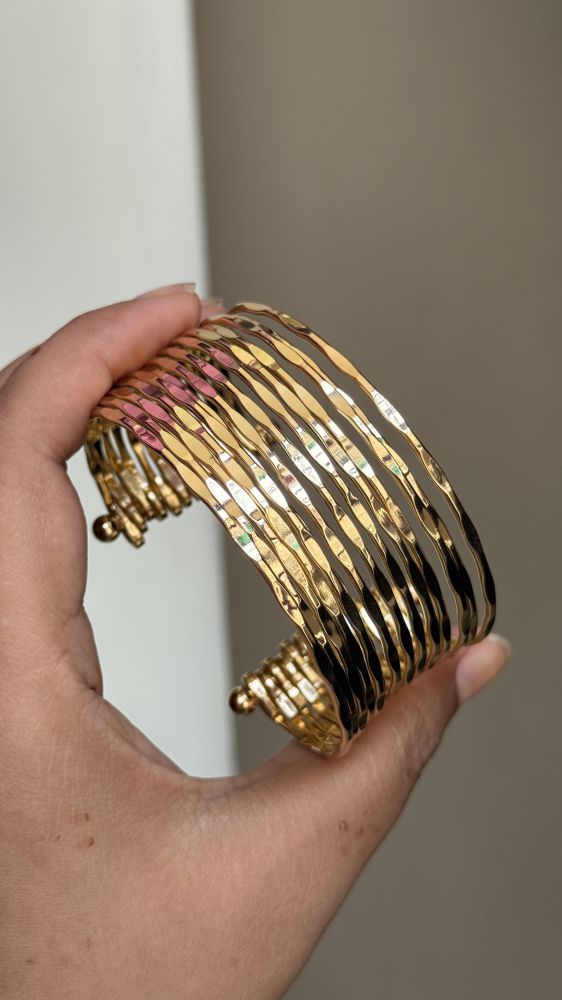 CUFF BRACELET