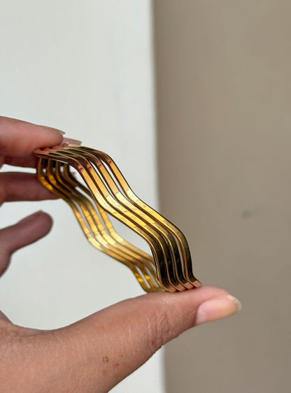 BANGLES SET OF 4PCS