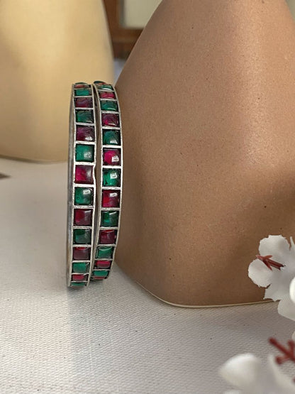 FARIDA STONE BANGLE