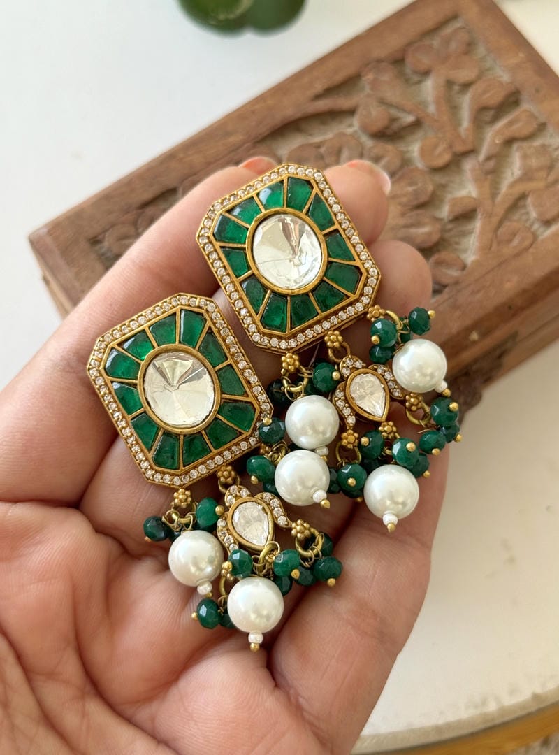 YUVAANI POLKI STUDS